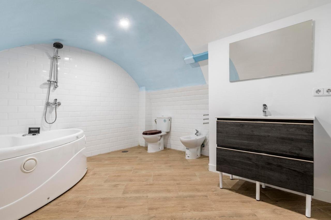 Appartamento El Triangulo Del Arte - Jacuzzi Madrid Esterno foto
